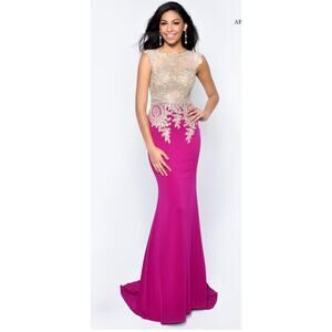 NWT Abby Paris 96019, Illusion Rhinestone/Jersey Gown, Magenta, 4